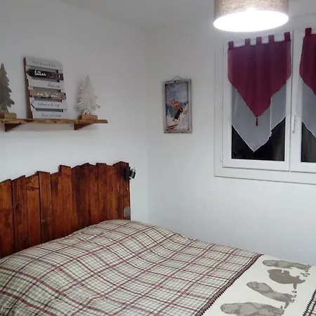 T2 Grande Terrasse Classe 2 * Appartement Les Angles (Pyrenees-Orientales)